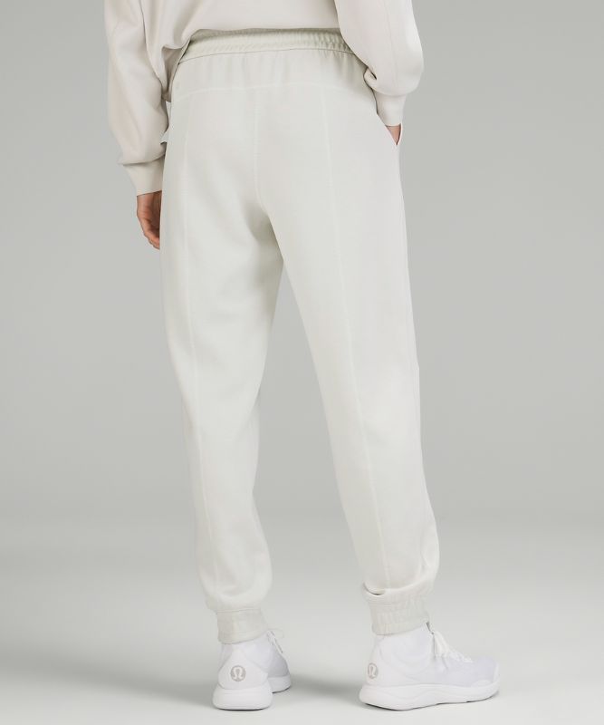 Softstreme High-Rise Jogger