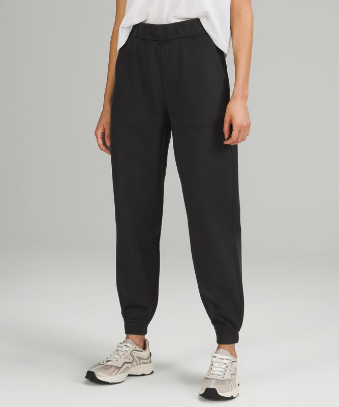 Relaxed High-Rise Jogger *Online Only