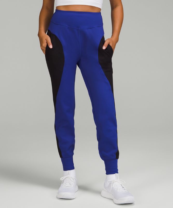 Relaxed Tech Fleece High-Rise Jogger