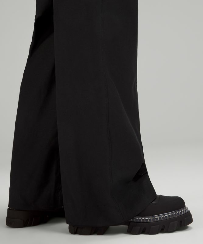 City Sleek 5 Pocket Wide-Leg High-Rise Pant *Light Utilitech