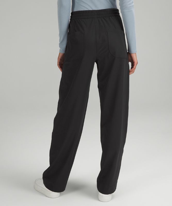 Woven Wide-Leg Mid-Rise Pant