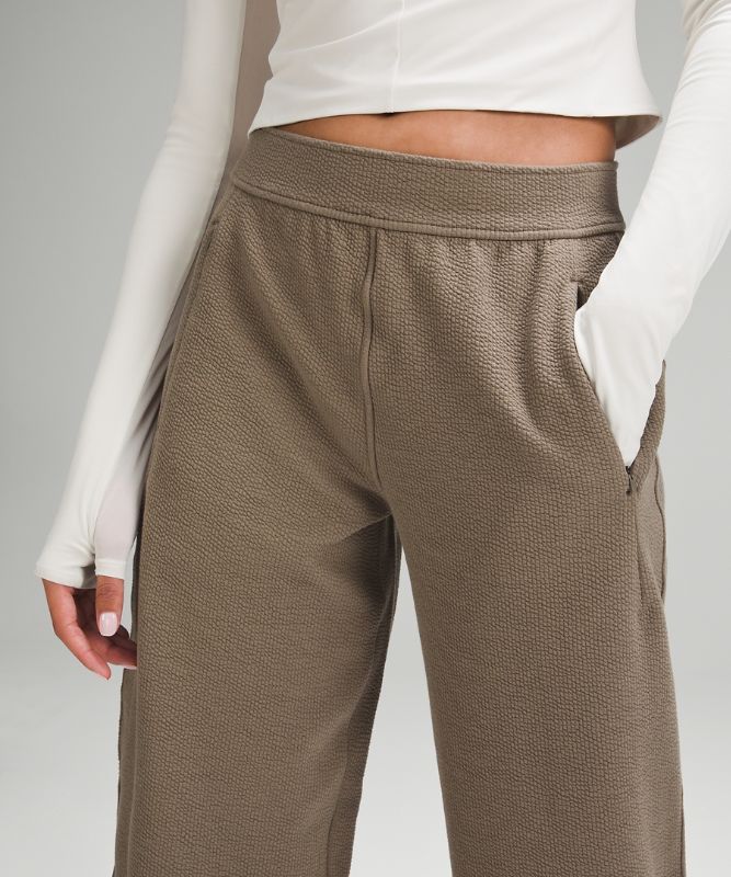 Textured Relaxed-Fit Tapered Mid-Rise Pants