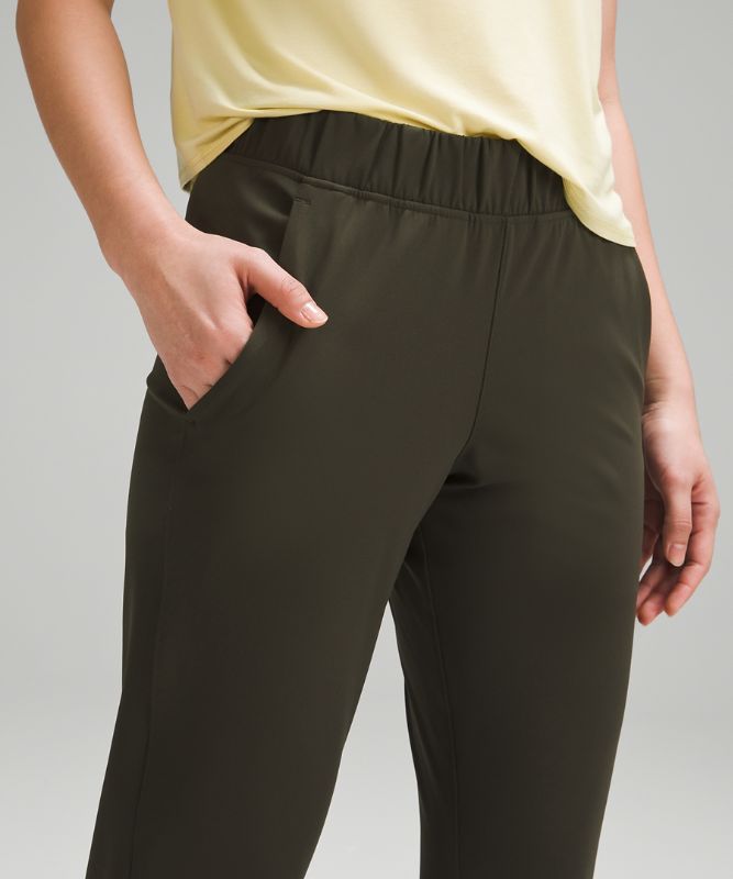 Luxtreme Slim-Fit Mid-Rise Jogger *Asia Fit, Dark Olive