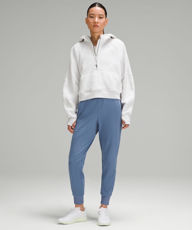 Luxtreme Slim-Fit Mid-Rise Jogger *Asia Fit