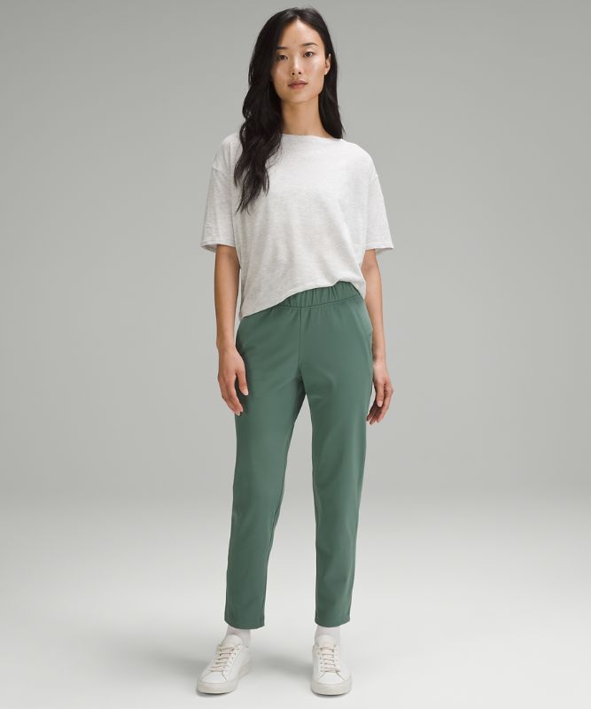 Luxtreme Slim-Fit Pull-On Mid-Rise Pants *Asia Fit