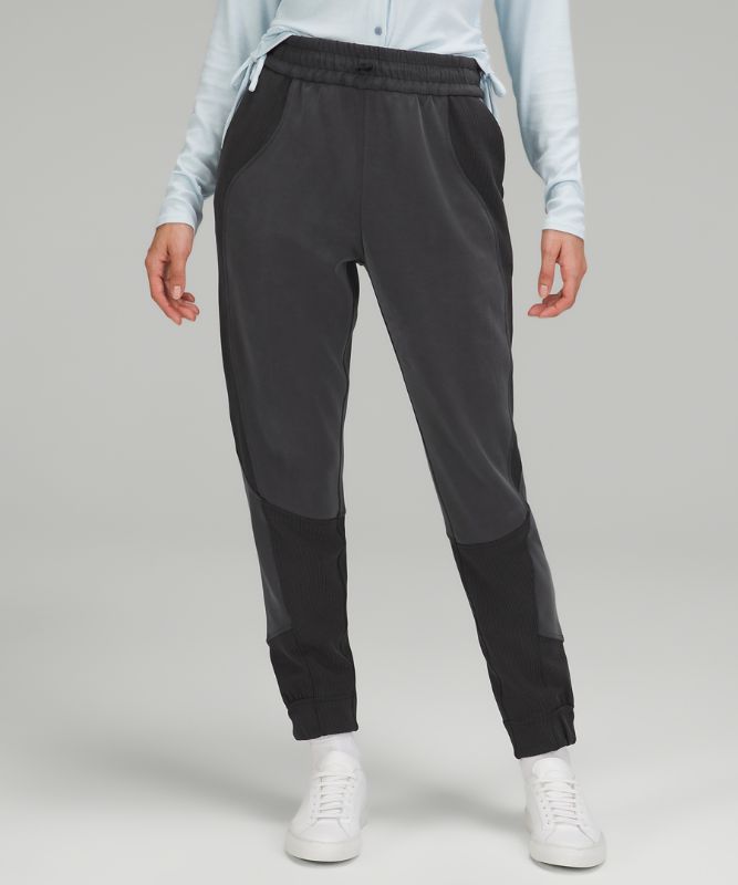 Brushed Softstreme Ribbed High-Rise Jogger