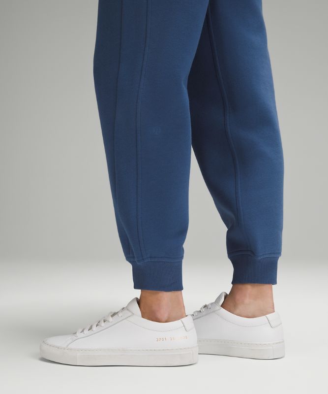 Scuba Relaxed-Fit High-Rise Jogger *Asia Fit