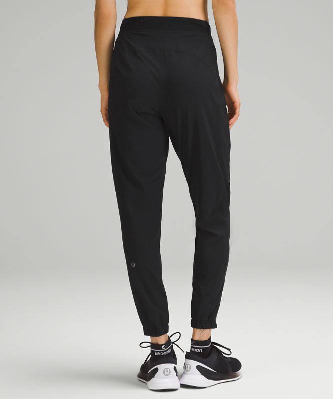 Adapted State High-Rise Jogger *Airflow Asia Fit