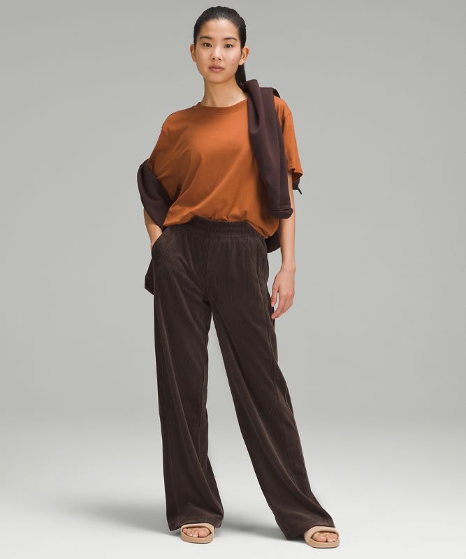 Scuba Mid-Rise Wide-Leg Pant *Velvet Cord Asia Fit