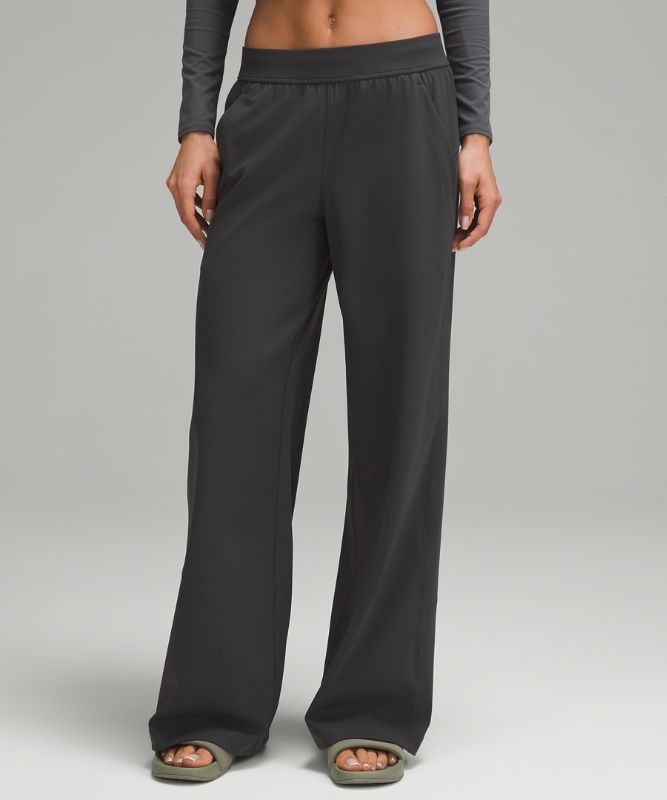 Luxtreme Pull-On Mid-Rise Wide-Leg Pant