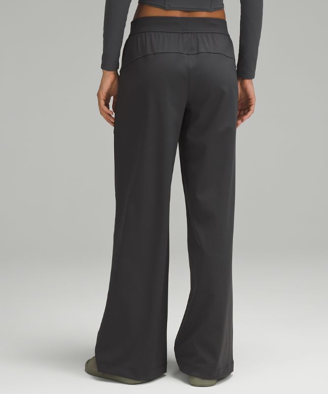 Luxtreme Pull-On Mid-Rise Wide-Leg Pant