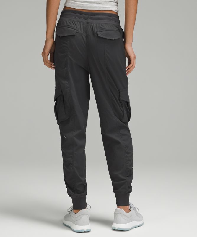 Dance Studio Relaxed-Fit Mid-Rise Cargo Jogger