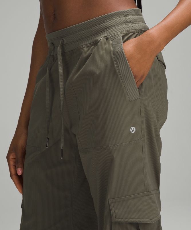 Dance Studio Relaxed-Fit Mid-Rise Cargo Pant