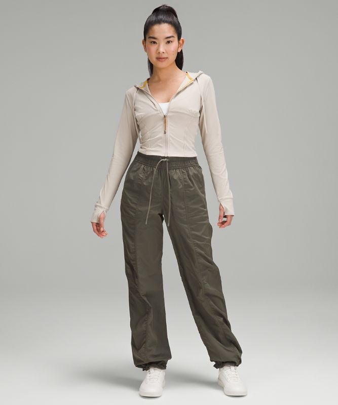 Relaxed-Fit Mid-Rise Ruched Pants *Asia Fit