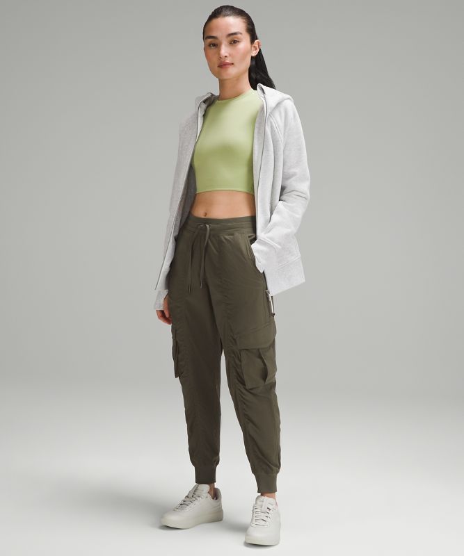 Dance Studio Relaxed-Fit Mid-Rise Cargo Jogger *Asia Fit