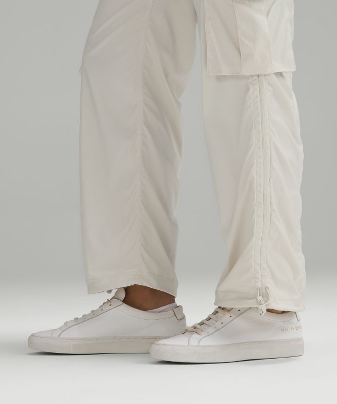 Dance Studio Relaxed-Fit Mid-Rise Cargo Pant *Asia Fit