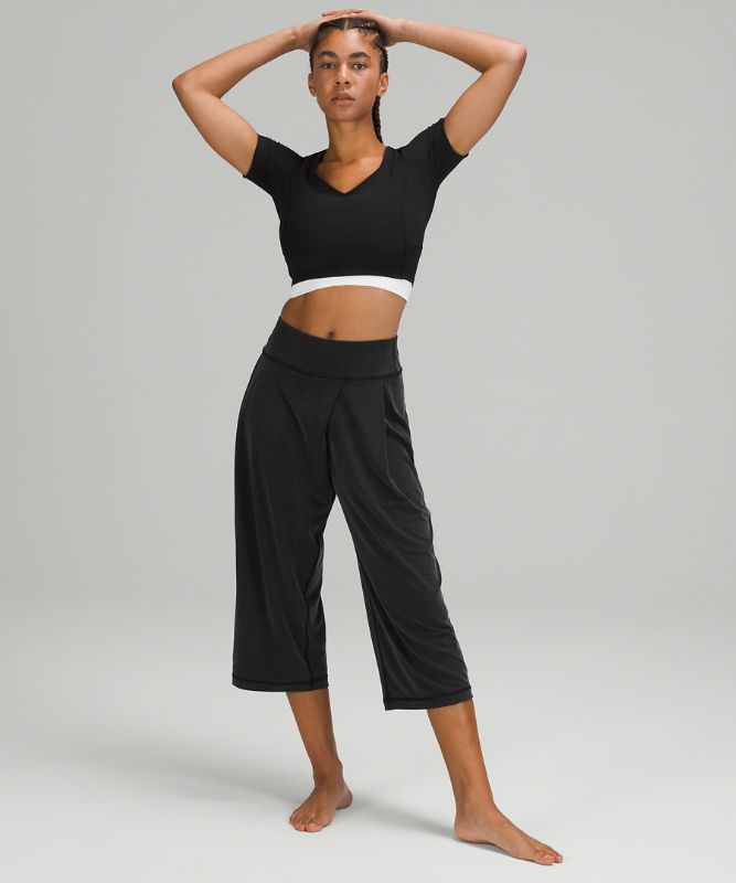 Wide-Leg High Rise Crop 19"