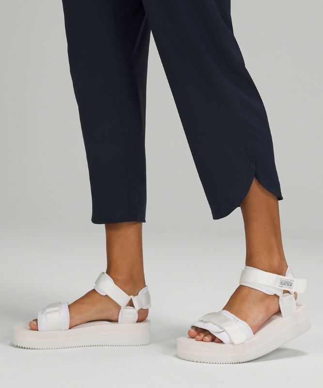 Petal Hem Super High-Rise Crop