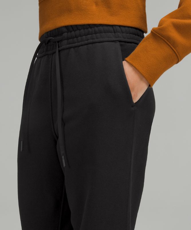 Loungeful High-Rise Cropped Jogger