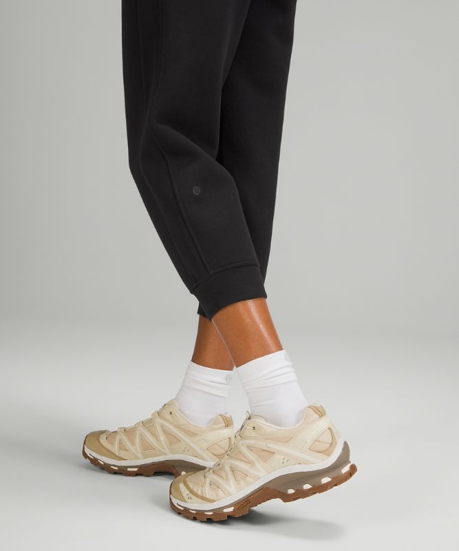 Scuba High-Rise Cropped Jogger