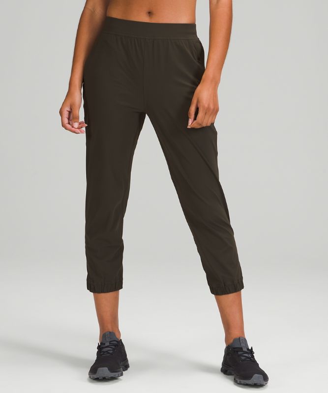 Adapted State High-Rise Jogger Crop