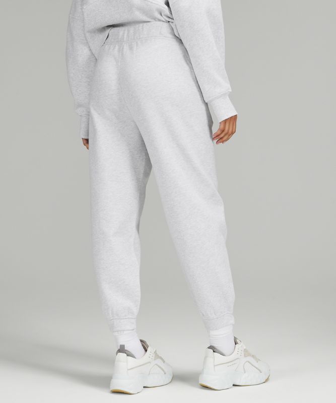 Relaxed High-Rise Cropped Jogger