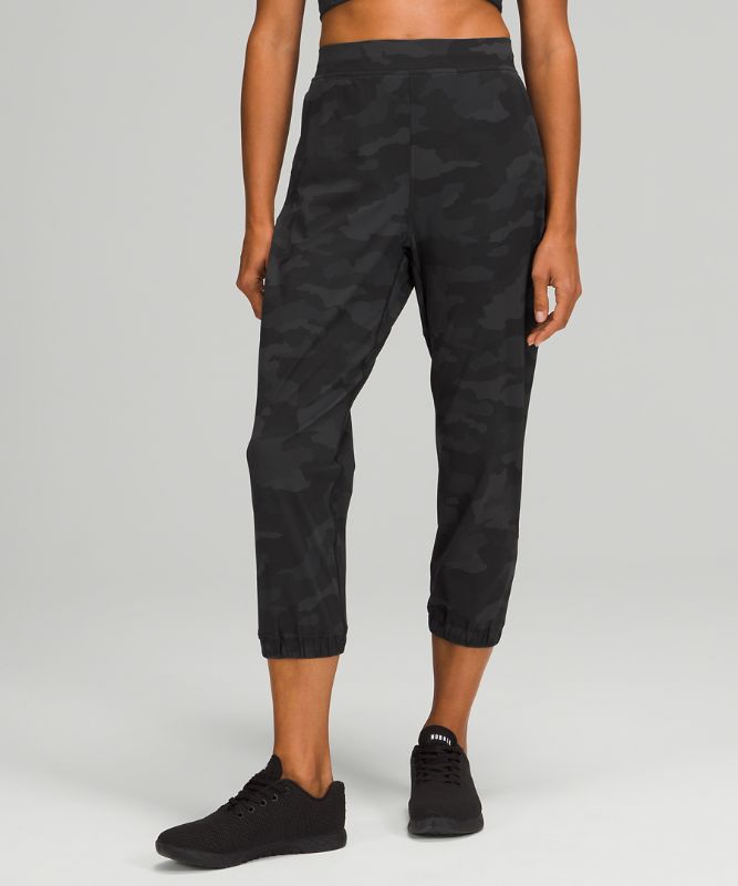 Adapted State High-Rise Jogger Crop