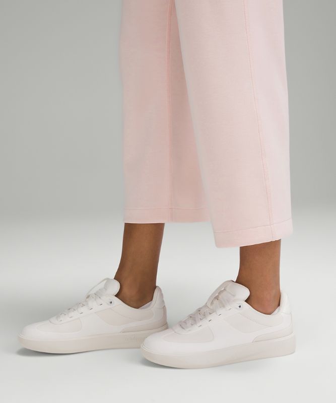 Softstreme High-Rise Straight-Leg Cropped Pant