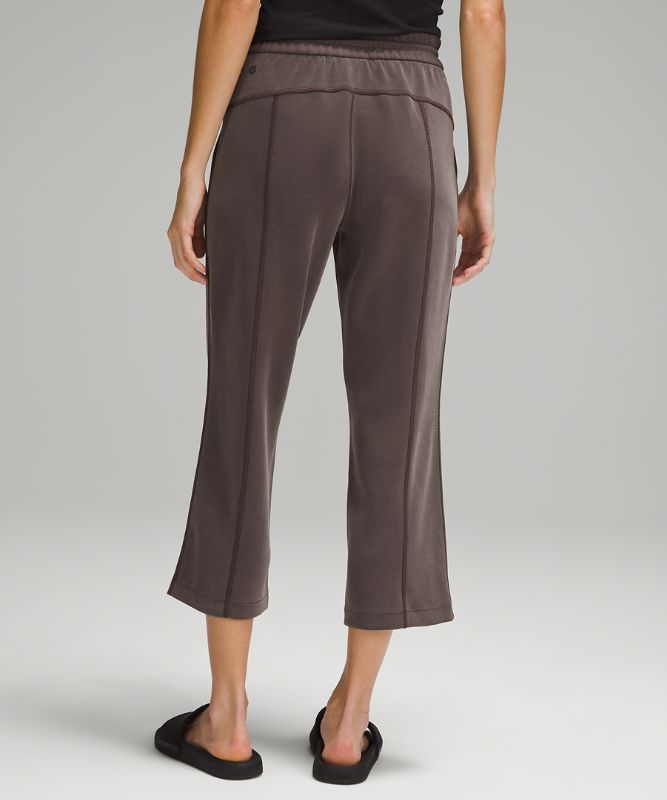 Softstreme High-Rise Straight-Leg Cropped Pant