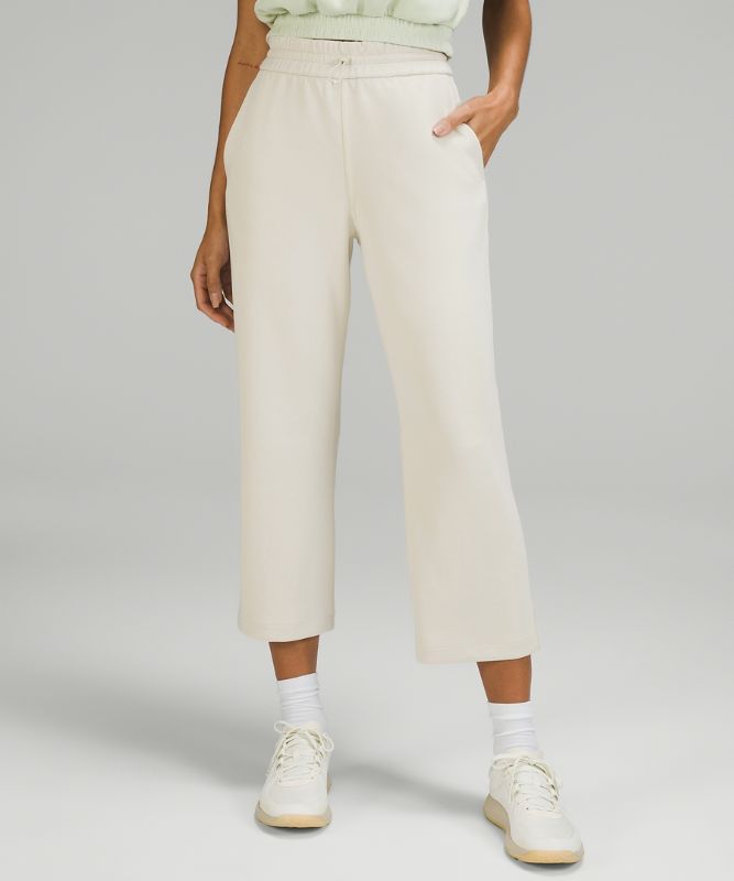 Softstreme High-Rise Straight Leg Cropped Pants