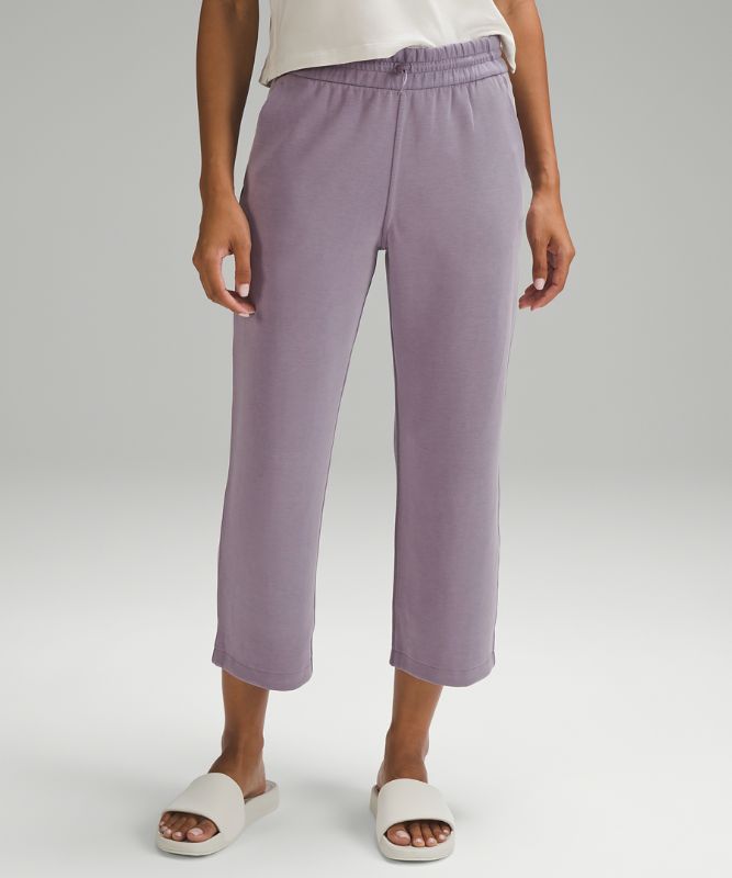 Softstreme High-Rise Straight-Leg Cropped Pant