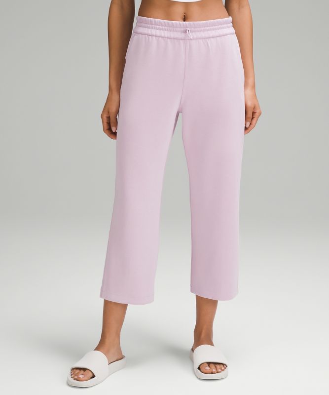 Softstreme High-Rise Straight-Leg Cropped Pant