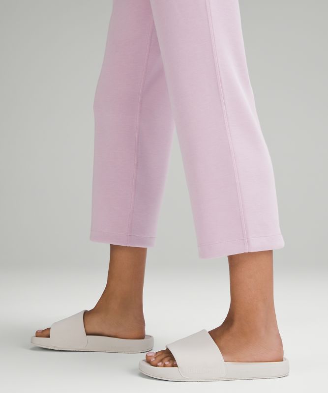 Softstreme High-Rise Straight-Leg Cropped Pant