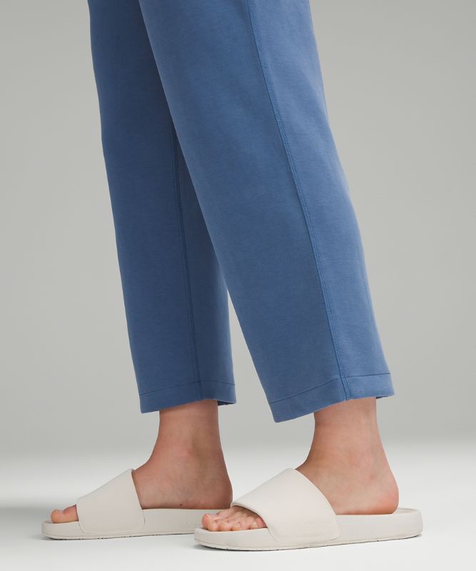 Softstreme High-Rise Straight-Leg Cropped Pant