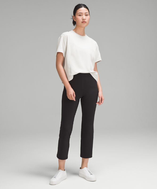 Smooth Fit Pull-On High-Rise Cropped Pants 26"