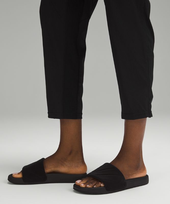 Dance Studio Mid-Rise Cropped Pant