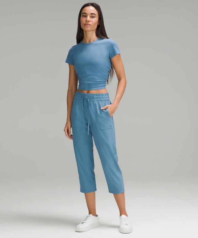 Pull-On Mid-Rise Tapered-Leg Cropped Pant 23"