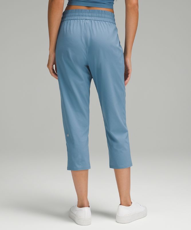 Pull-On Mid-Rise Tapered-Leg Cropped Pant 23"