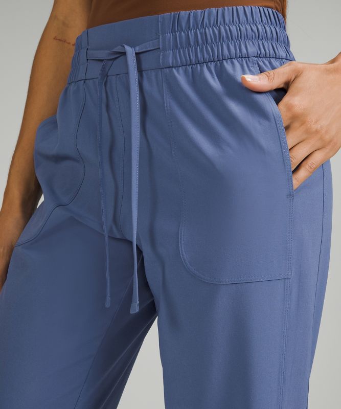 Pull-On Mid-Rise Tapered-Leg Cropped Pant 23, Water Drop