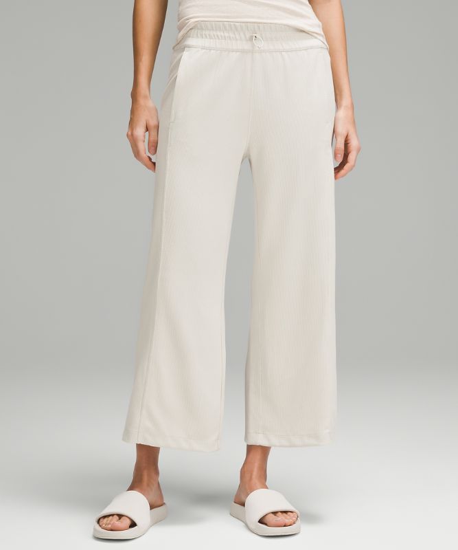 Ribbed Softstreme Mid-Rise Wide-Leg Cropped Pant 25"