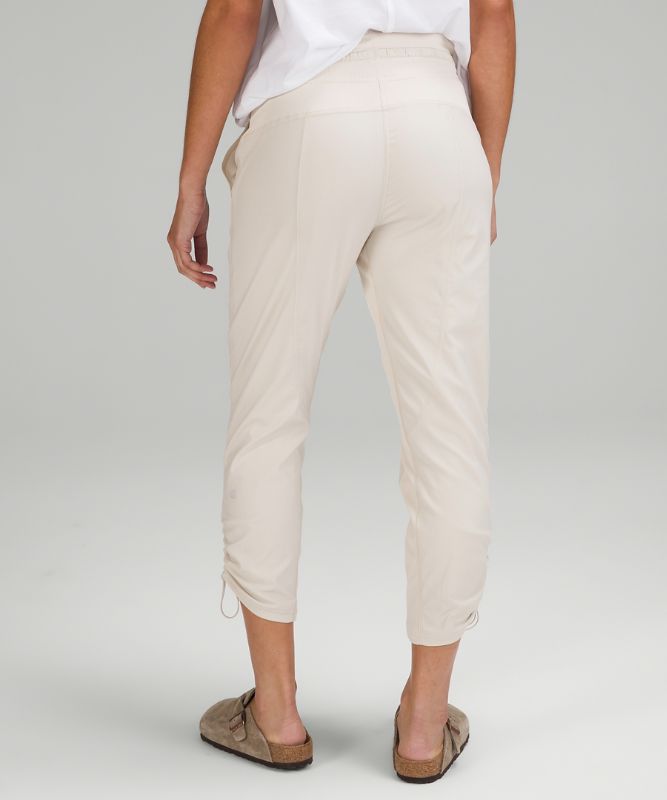 Dance Studio Mid-Rise Cropped Pants 25"