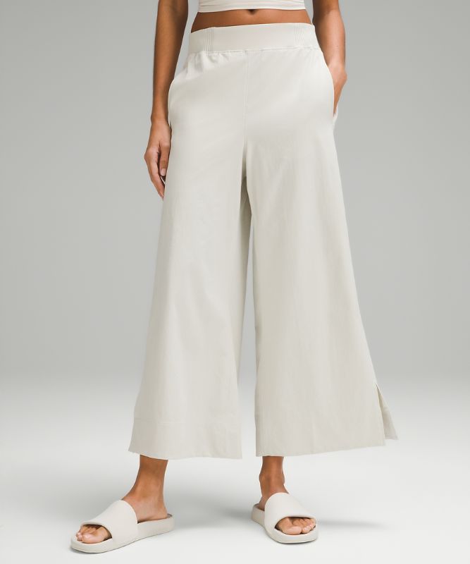 Stretch Woven Wide-Leg High-Rise Cropped Pant