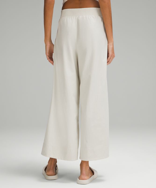 Stretch Woven Wide-Leg High-Rise Cropped Pant