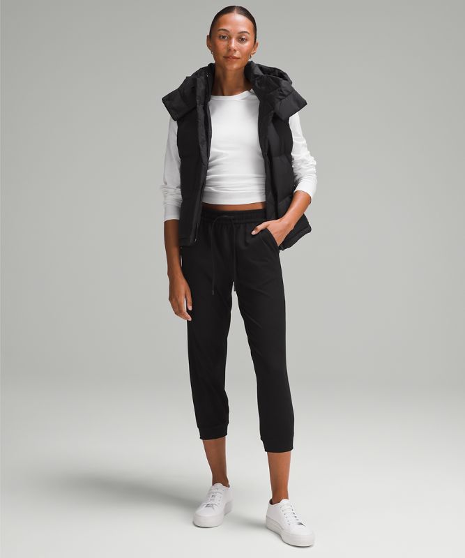 Soft Jersey Classic-Fit Mid-Rise Cropped Jogger