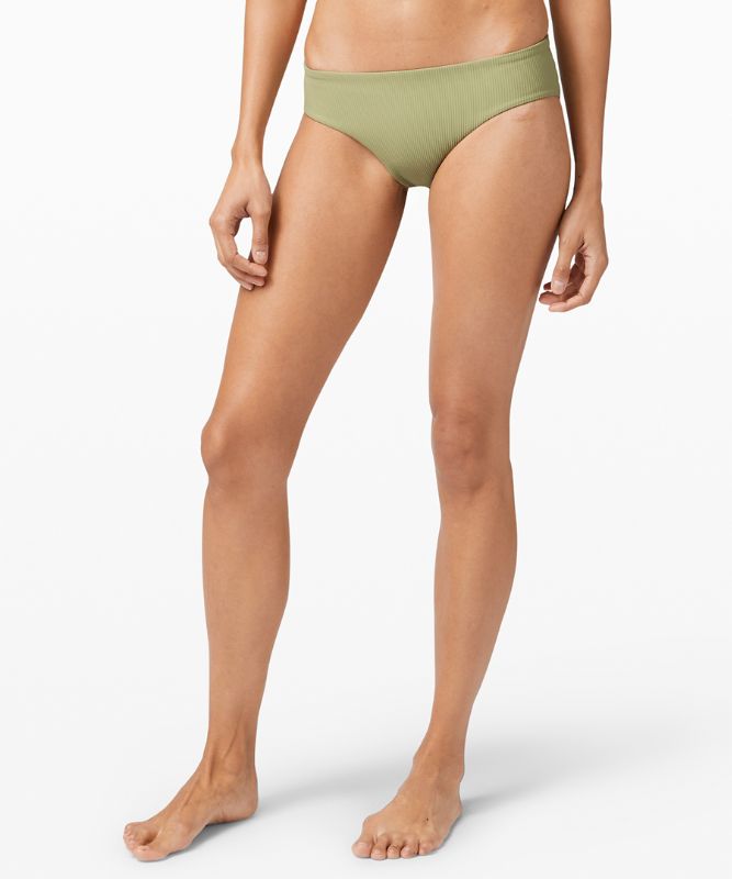 Clear Waters Mid-Rise Medium Bottom