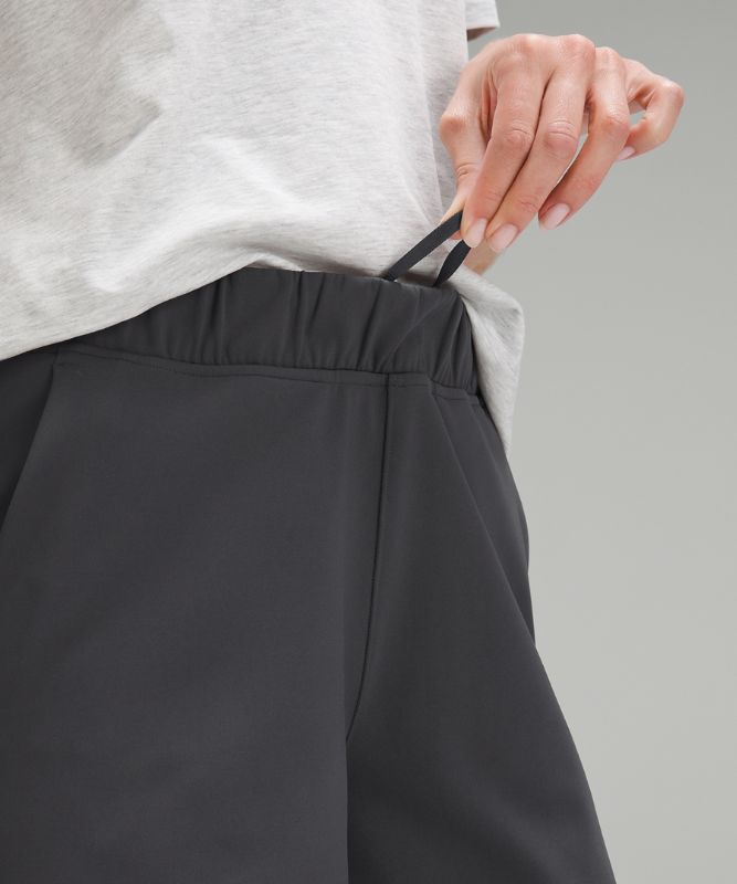 Luxtreme Slim-Fit Pull-On Mid-Rise Shorts