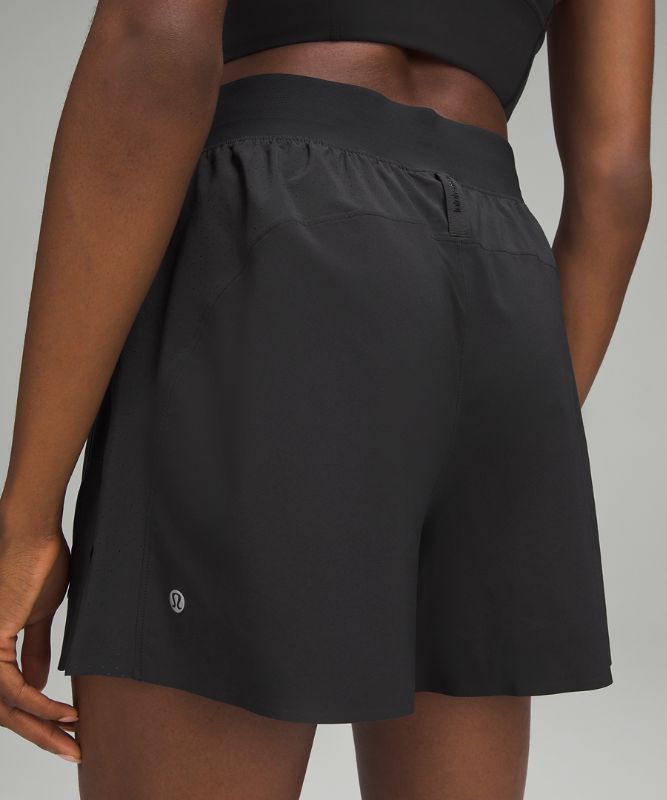 License to Train High-Rise Short 4 *Perforated, Black