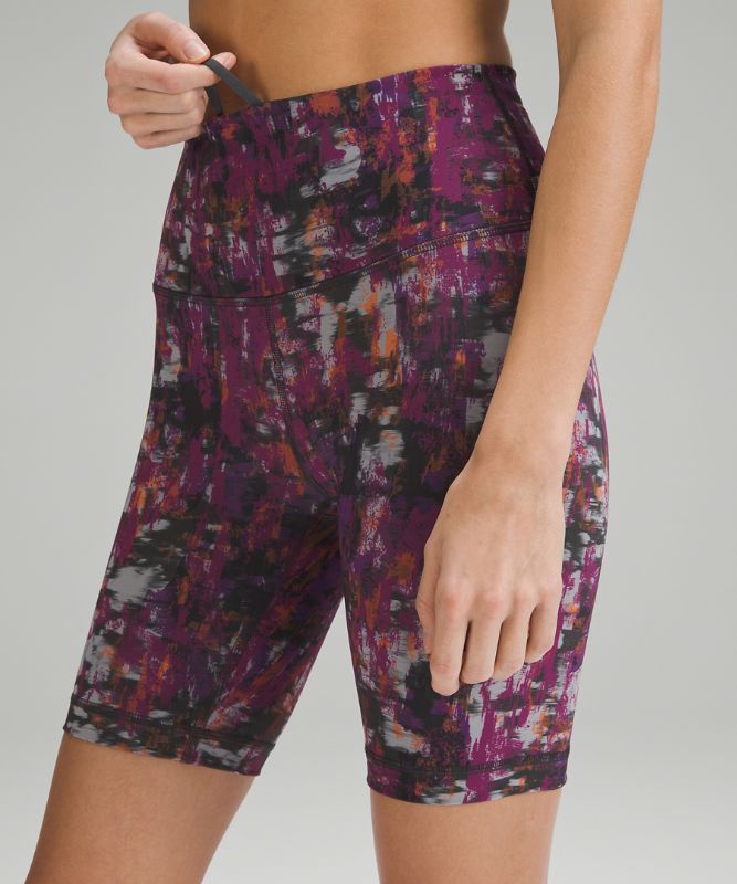 Wunder Train High-Rise Short 8" *Online Only