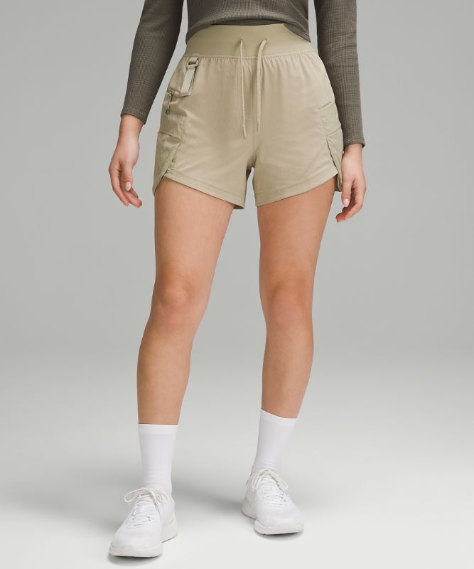 WovenAir High-Rise Hiking Short 4"