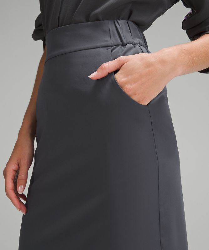 Travel Woven™ High-Rise Straight-Fit Skirt